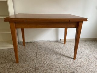 Tavolo cucina allungabile con cassetto