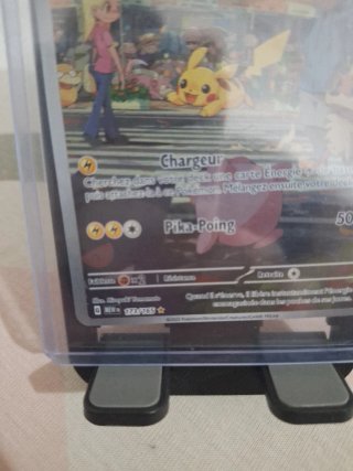 Carta Pokémon Pikachu 173/165 FR