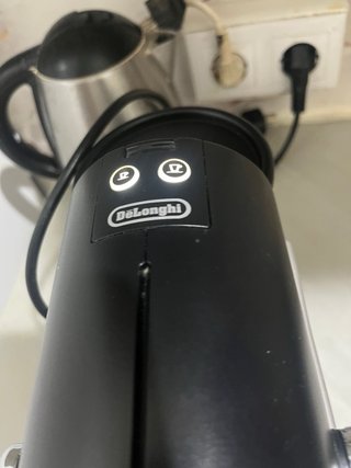 Cafetera Nespresso DeLonghi Pixie