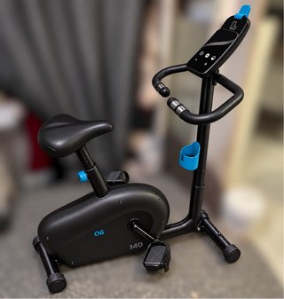 Bicicleta estática negra