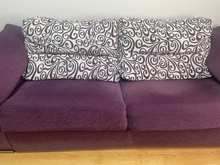 Sofá Cama Morado y Blanco