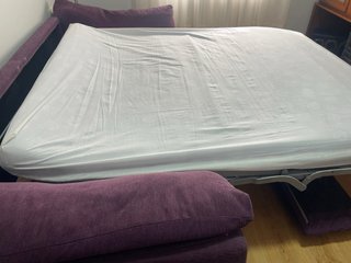 Sofá Cama Morado y Blanco