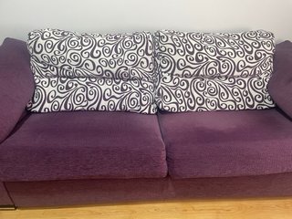 Sofá Cama Morado y Blanco