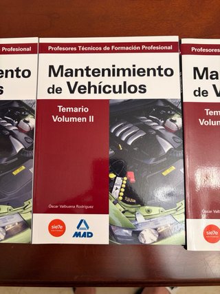 Libros profesor mantenimiento de vehículos.