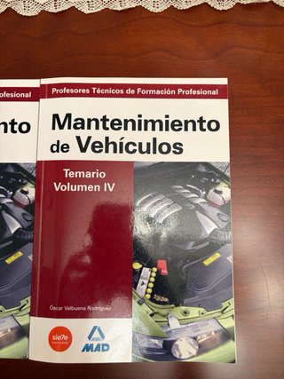 Libros profesor mantenimiento de vehículos.