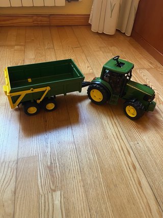 Tractor y aperos John Deere con Remolque Bruder