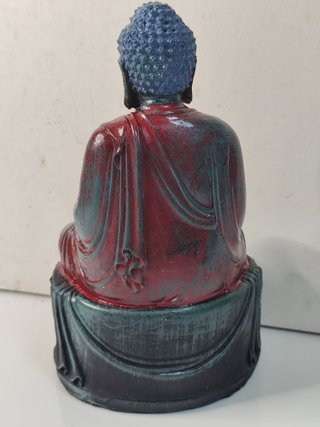 Buda pintado a mano (de resina)