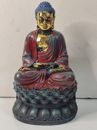 Buda pintado a mano (de resina)