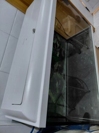 Acuario completo de 100 litros, listo para montar
