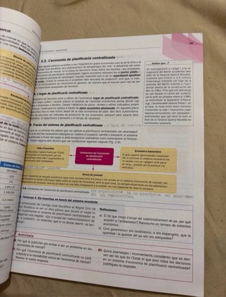 Economia 1r Batxillerat - Mediterrània