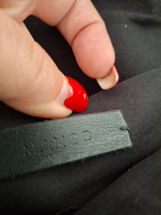 Bolso de mano con cadena