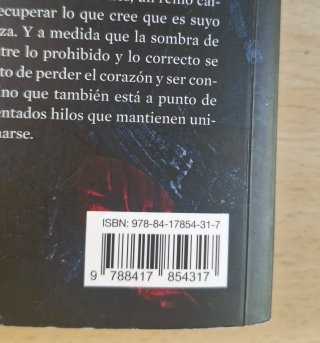 De sangre y cenizas