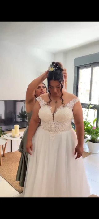 Vestido de Novia y Velo Talla 5XL