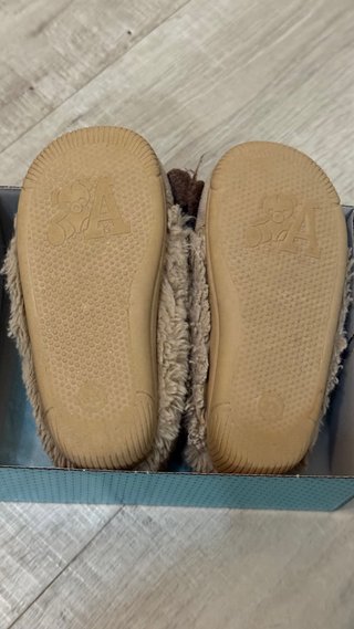 Zapatillas casa perrito talla 23