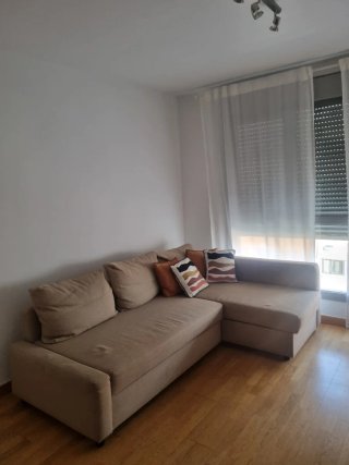Se alquila piso en las Lomas