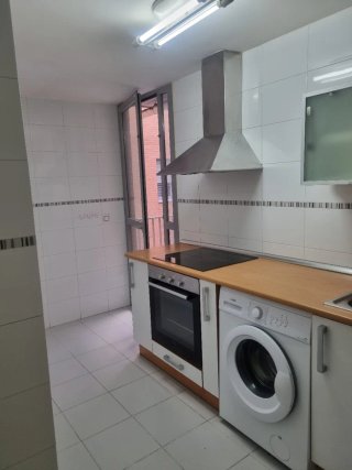 Se alquila piso en las Lomas