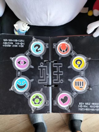 Medallium Yo-kai Watch + 50 Medallas Yo Kay Watch