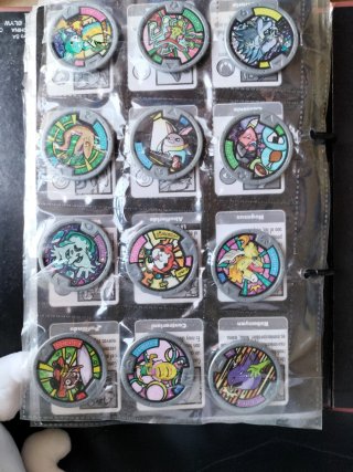 Medallium Yo-kai Watch + 50 Medallas Yo Kay Watch
