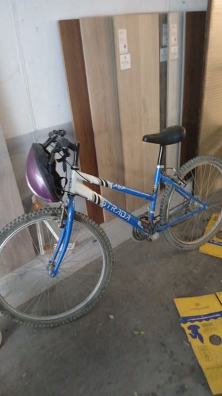 Bicicleta de Montaña Strada Azul y Blanca