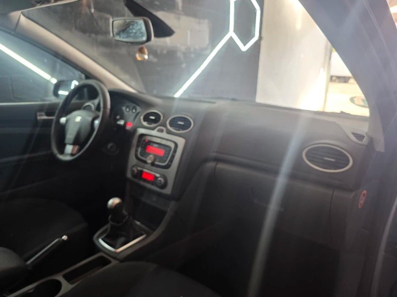 Ford Focus 2007, foto 9