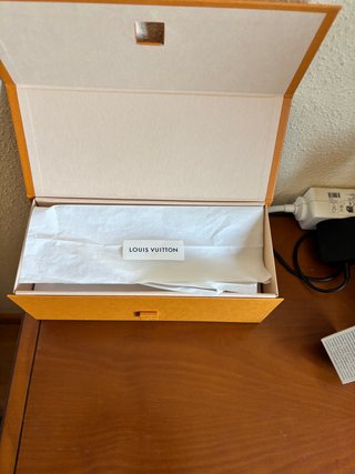 Caja Louis Vuitton