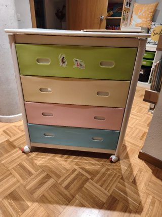 Mueble cambiador con bañera