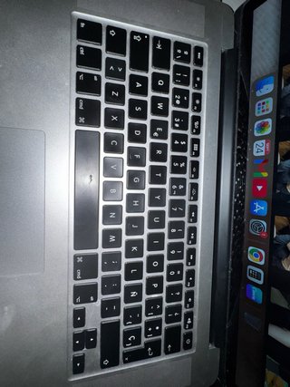 MacBook Pro 15” i7 | 16GB RAM | 1TB SSD