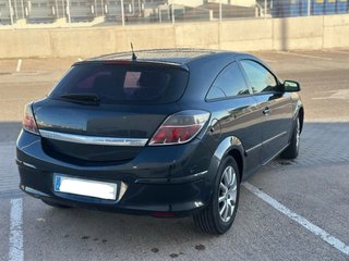 Opel Astra 2007