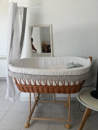 Moisés para bebé de mimbre