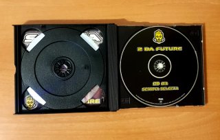 CD Scorpia - 2 Da Future (3 CDs)