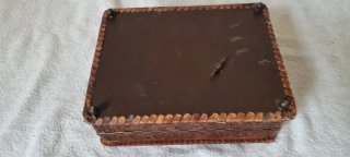 Caja antigua puros/joyas con música