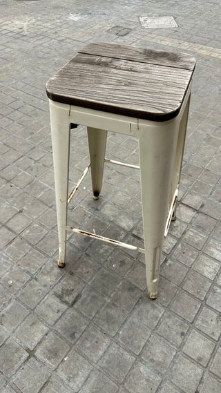Taburete de bar estilo industrial