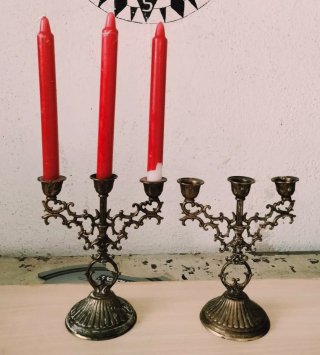 Set de 2 Candelabros Metálicos