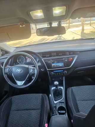 Toyota Auris 2014