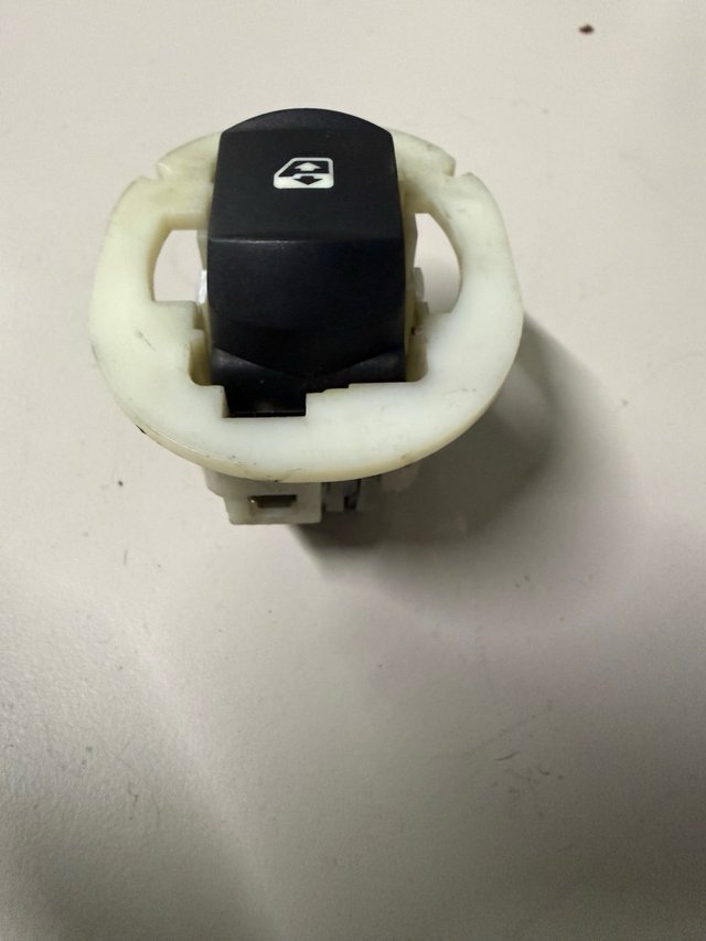 Botón Elevalunas Renault Megane II