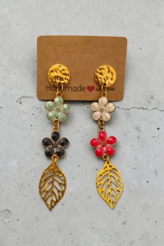 Pendientes flor y hoja dorados