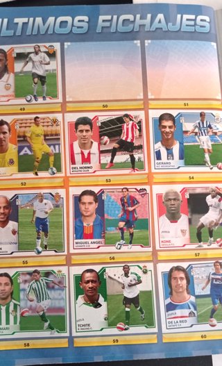 ALBUM LIGA 07 08 CASI COMPLETO