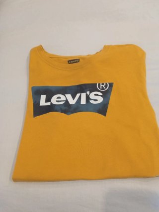 Camiseta Levi's Amarilla