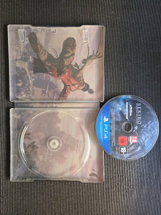 Sekiro: Shadows Die Twice + Steelbook PS4