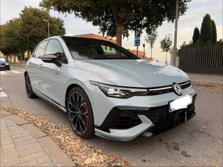 Volkswagen Golf 2025