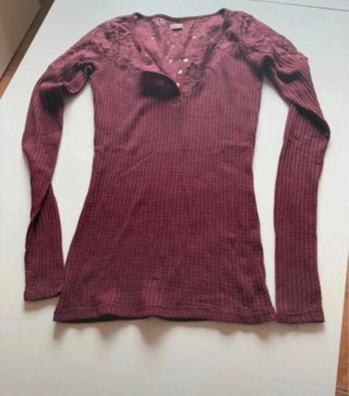 Jersey Hollister Burdeos Encaje Talla XS