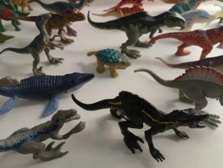 Lote de 40 Dinosaurios Jurassic World Minis