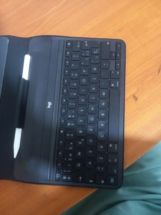 Teclado Logitech CREATE Funda Original