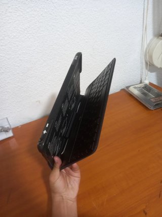 Teclado Logitech CREATE Funda Original
