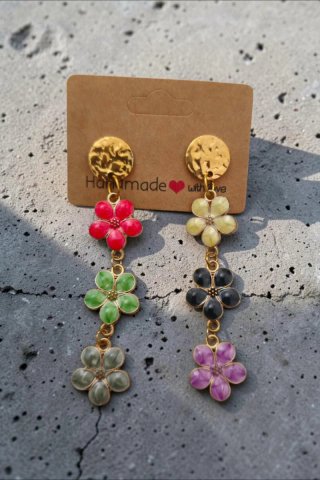 Pendientes florales colgantes dorados