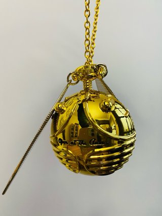 Snitch Dorada Harry Potter con Piedra Resurrección