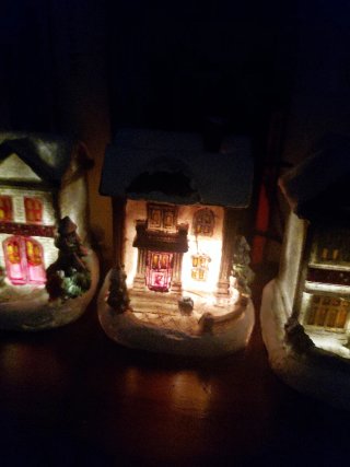 Set de 4 Casitas Decorativas con Luz