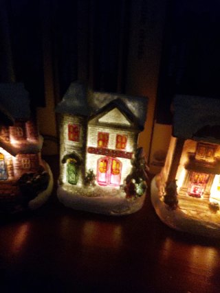 Set de 4 Casitas Decorativas con Luz