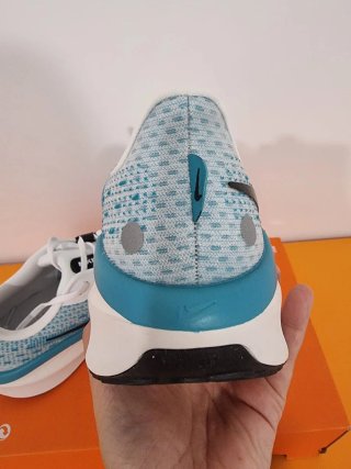 T46 Nike Vomero 16 Azul/Blanco