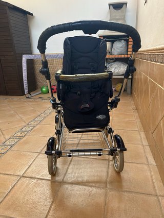 Carro para bebé marca Bebecar en MUY BUEN ESTADO